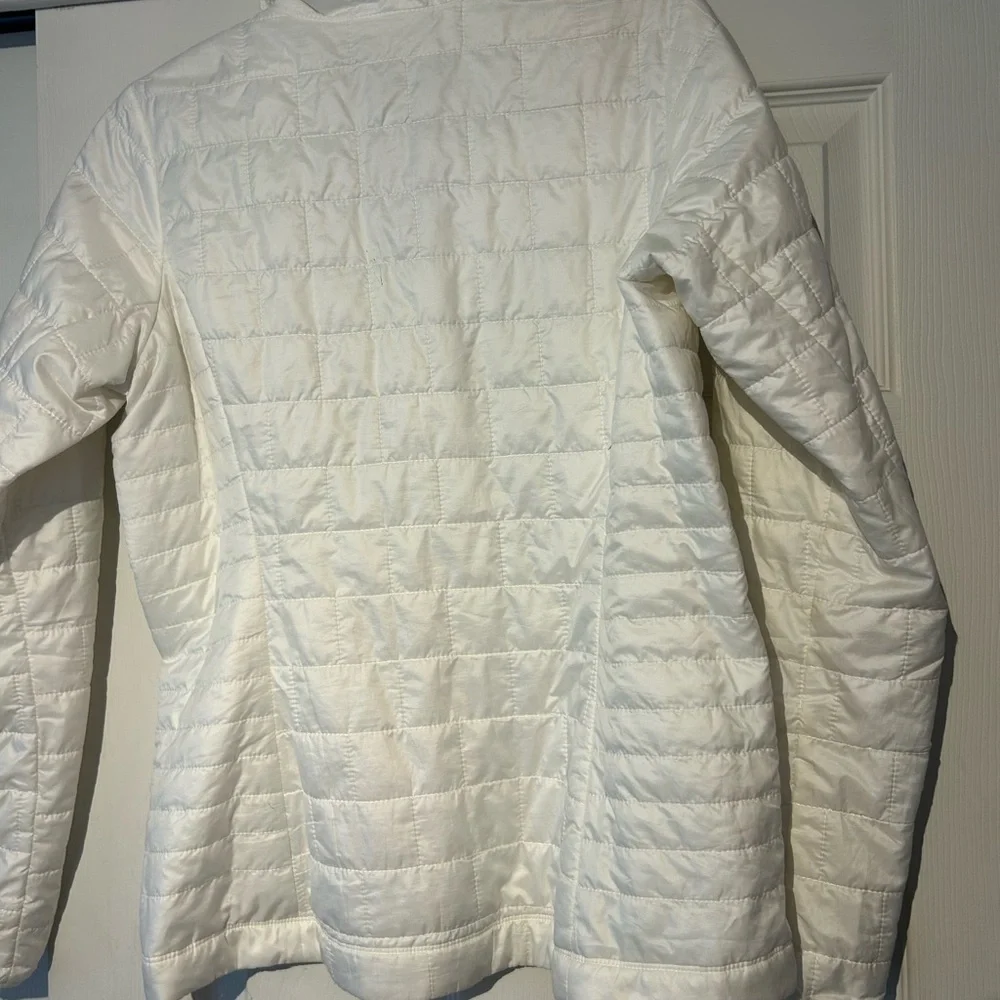 Patagonia women’s light weight puffer jacket - Picture 5 of 7